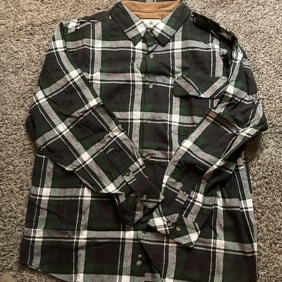 Legendary Whitetails button down flannel shirt - Picture 3 of 3